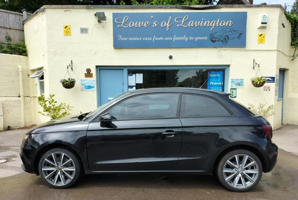 View AUDI A1 TFSI SPORT