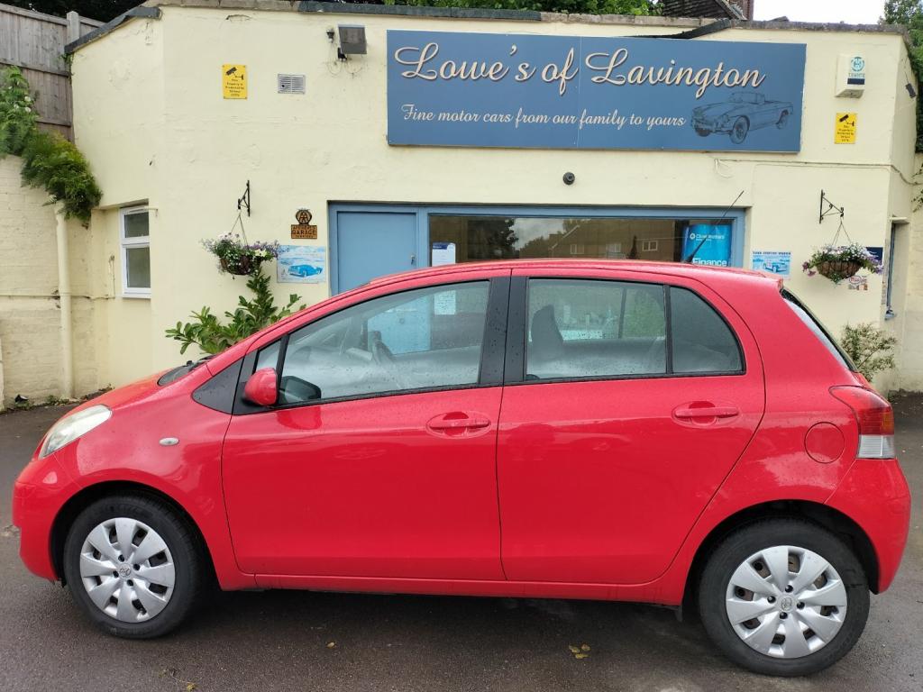 View TOYOTA YARIS D-4D TR