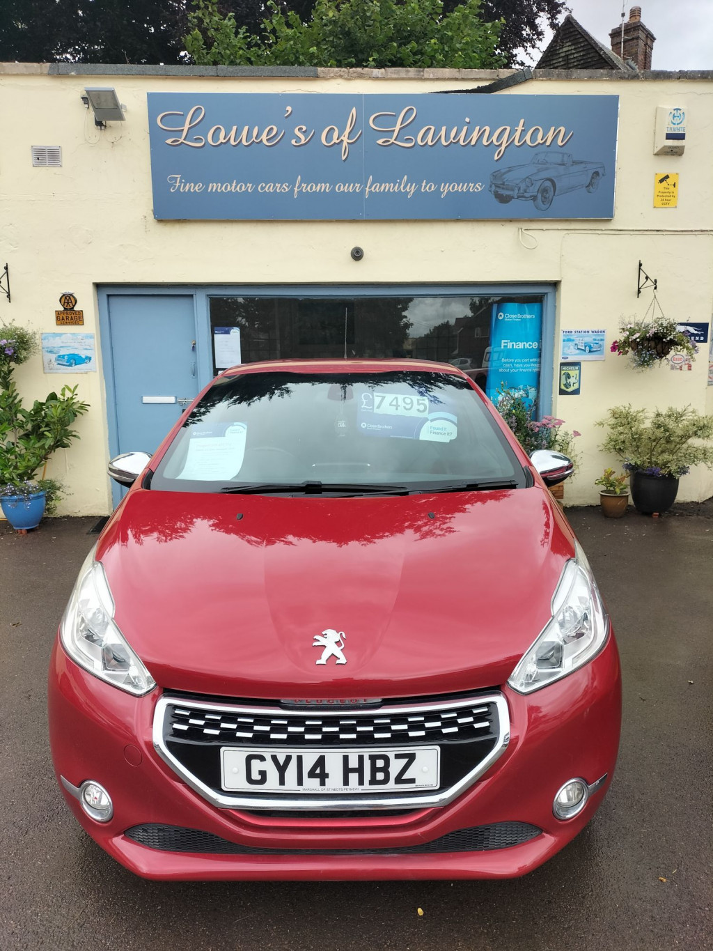 View PEUGEOT 208 THP GTI