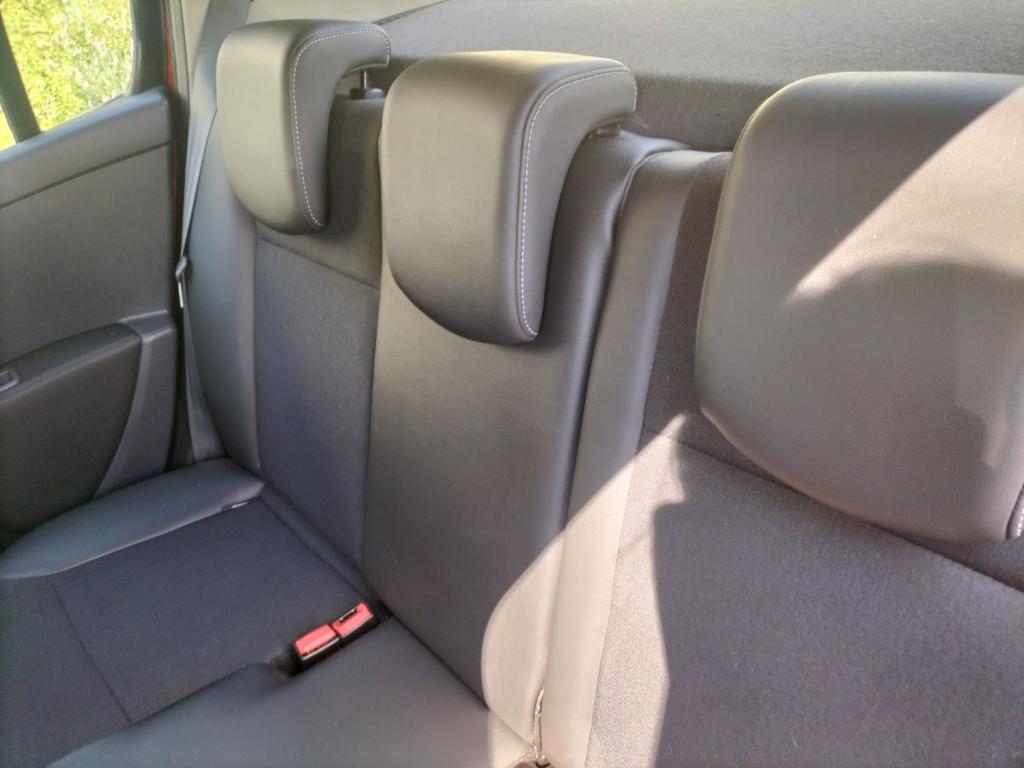 View RENAULT CLIO DYNAMIQUE TOMTOM 16V