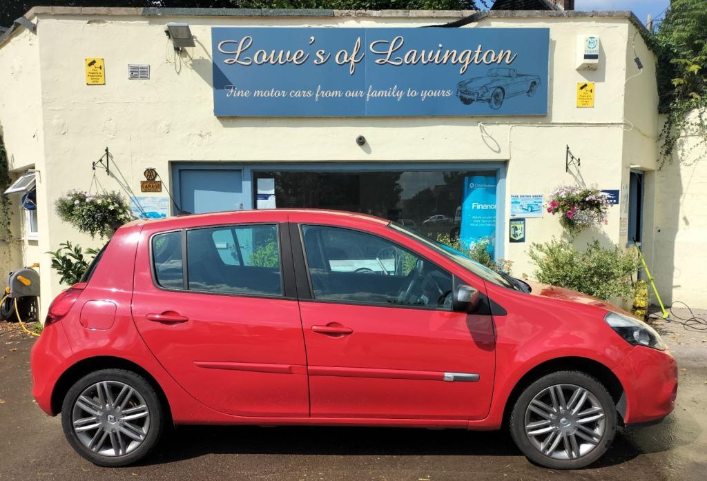 View RENAULT CLIO DYNAMIQUE TOMTOM 16V