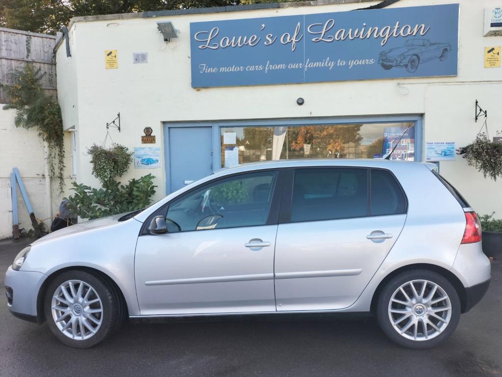 View VOLKSWAGEN GOLF GT SPORT TSI 170