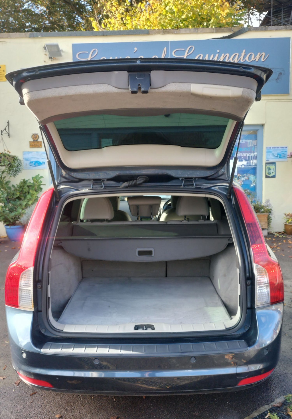View VOLVO V50 D DRIVE SE LUX