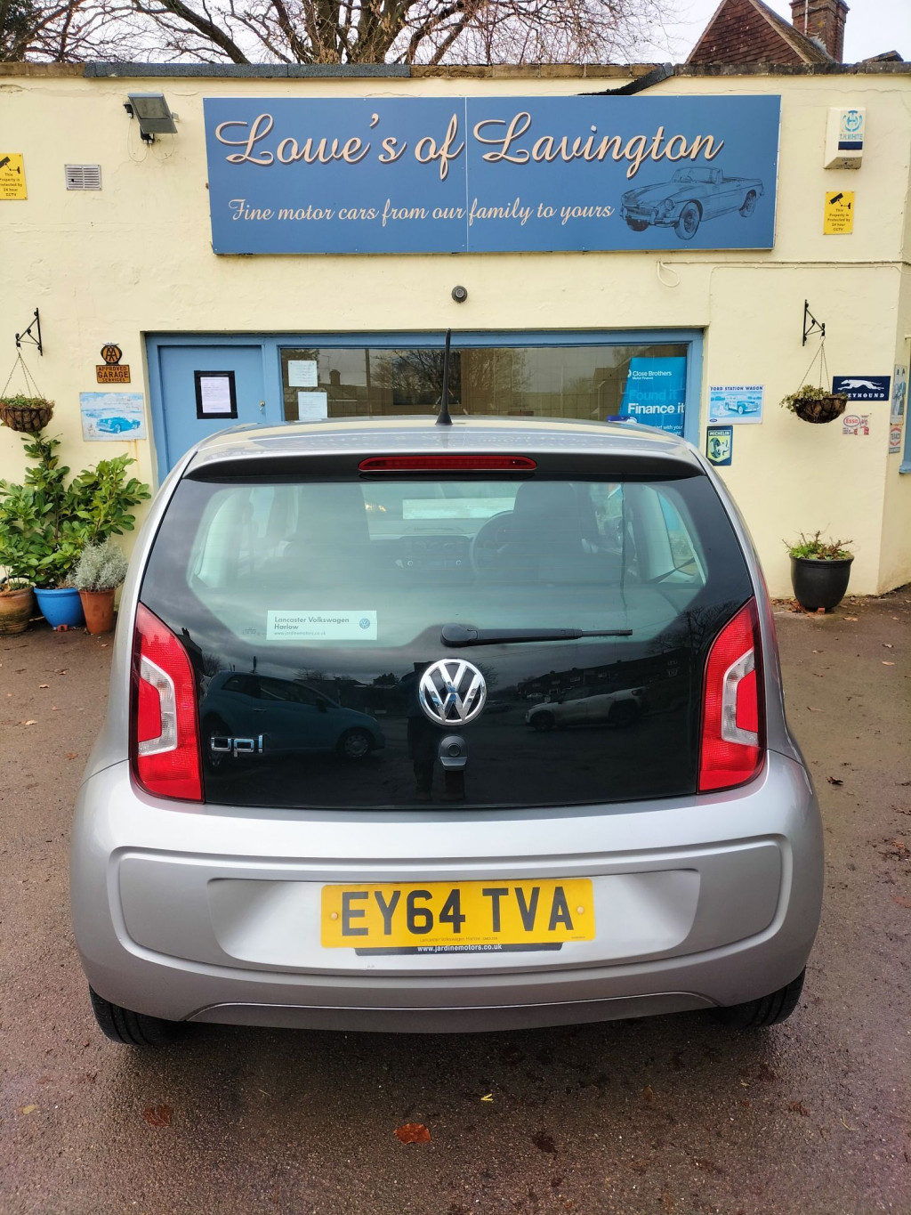 VOLKSWAGEN UP