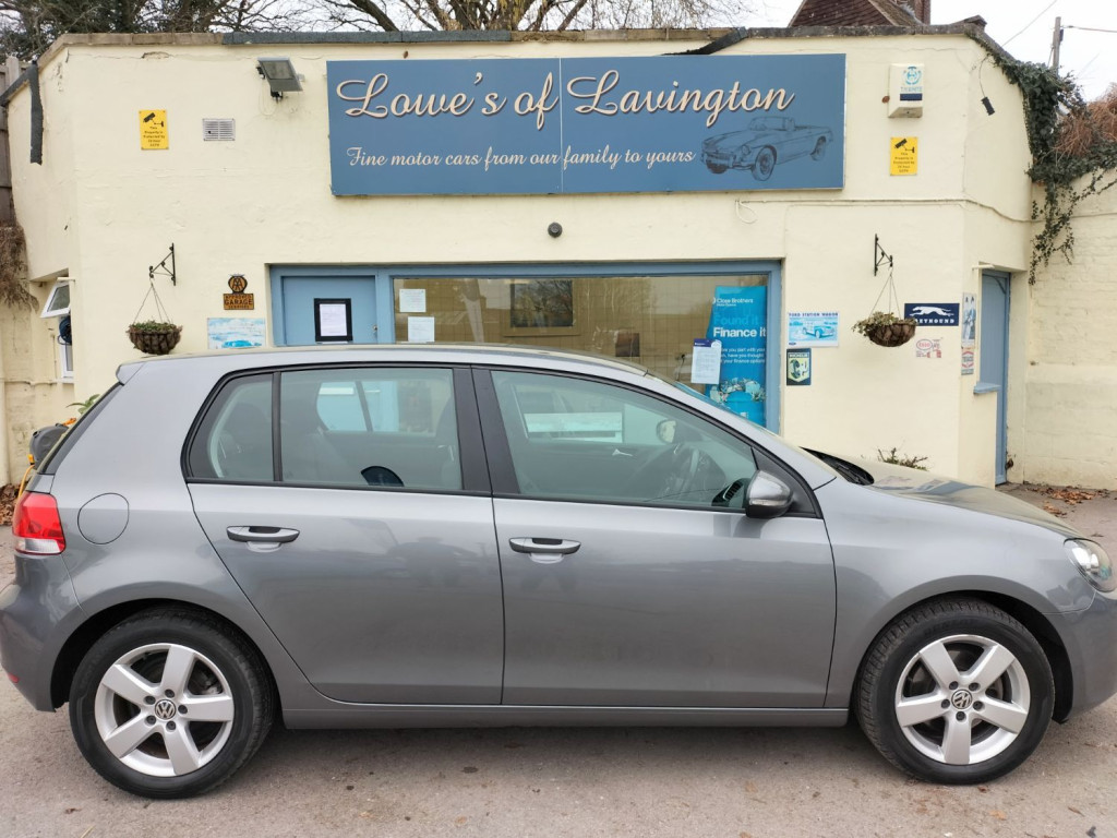 View VOLKSWAGEN GOLF SE TDI