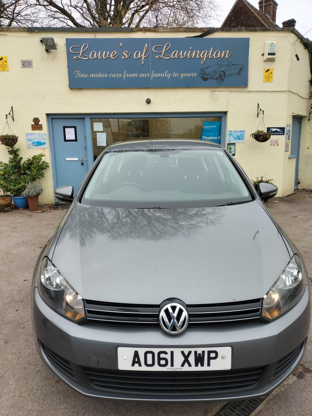 View VOLKSWAGEN GOLF SE TDI