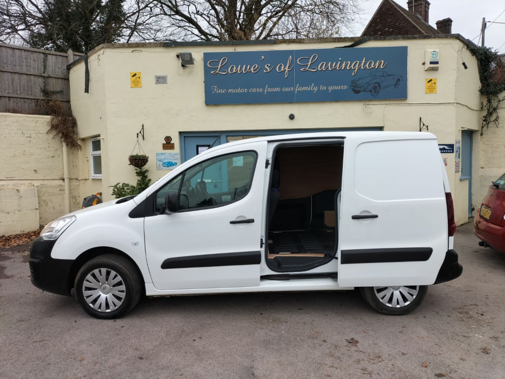 View CITROEN BERLINGO 625 ENTERPRISE L1 BLUEHDI