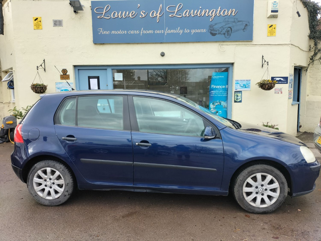 View VOLKSWAGEN GOLF SE