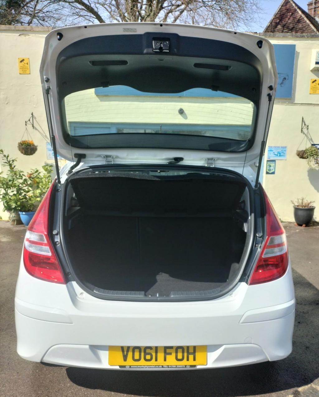 View HYUNDAI I30 COMFORT