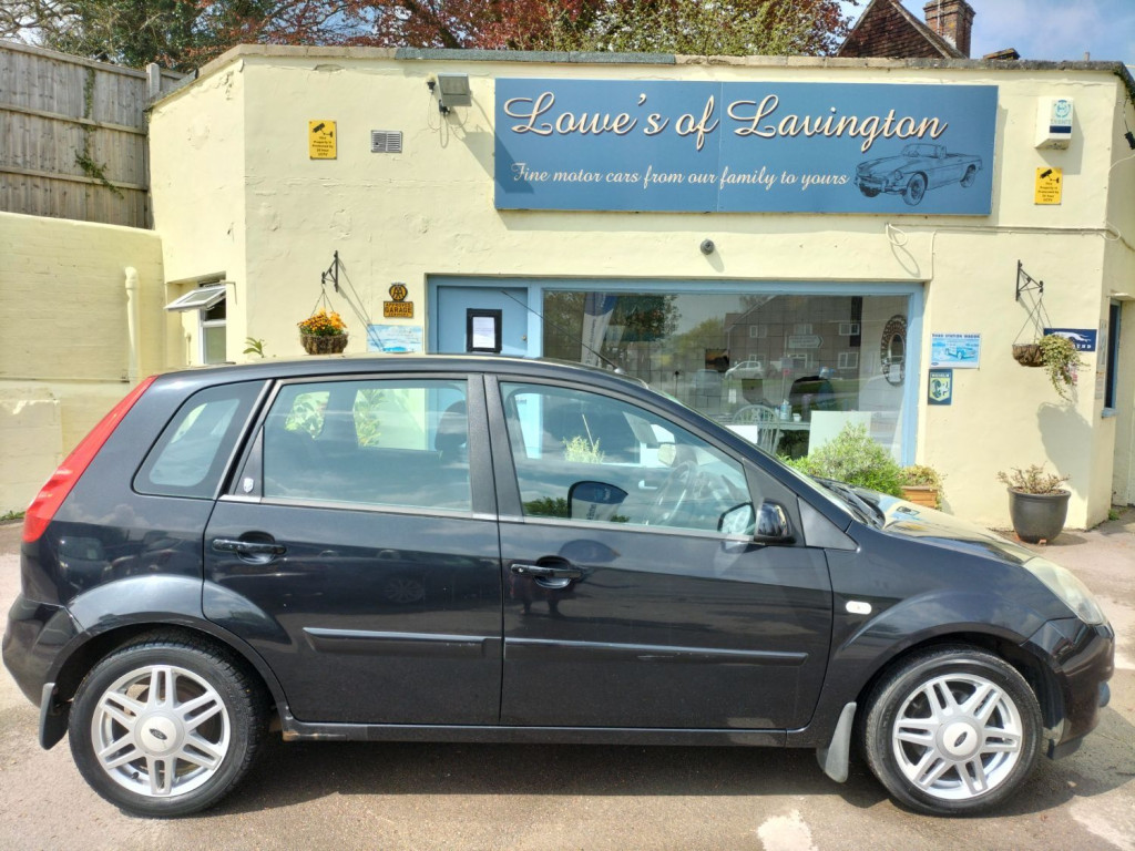 View FORD FIESTA GHIA 16V