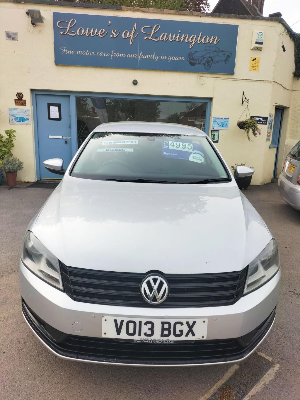 View VOLKSWAGEN PASSAT HIGHLINE TDI BLUEMOTION TECHNOLOGY