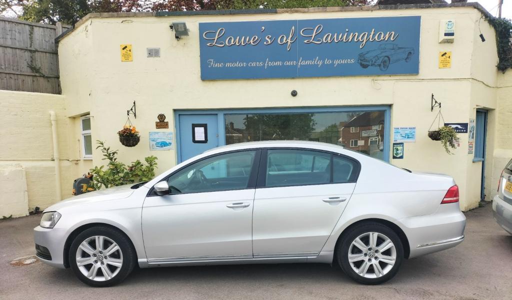 View VOLKSWAGEN PASSAT HIGHLINE TDI BLUEMOTION TECHNOLOGY