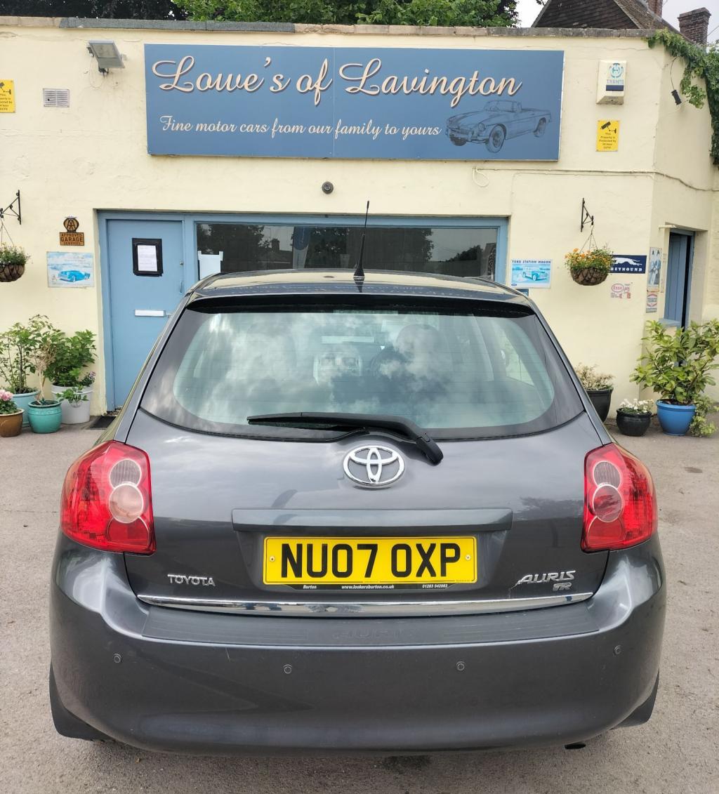 View TOYOTA AURIS TR VVT-I