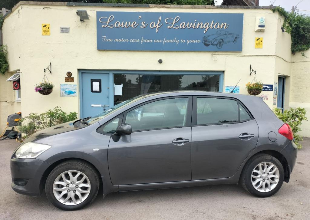 View TOYOTA AURIS TR VVT-I