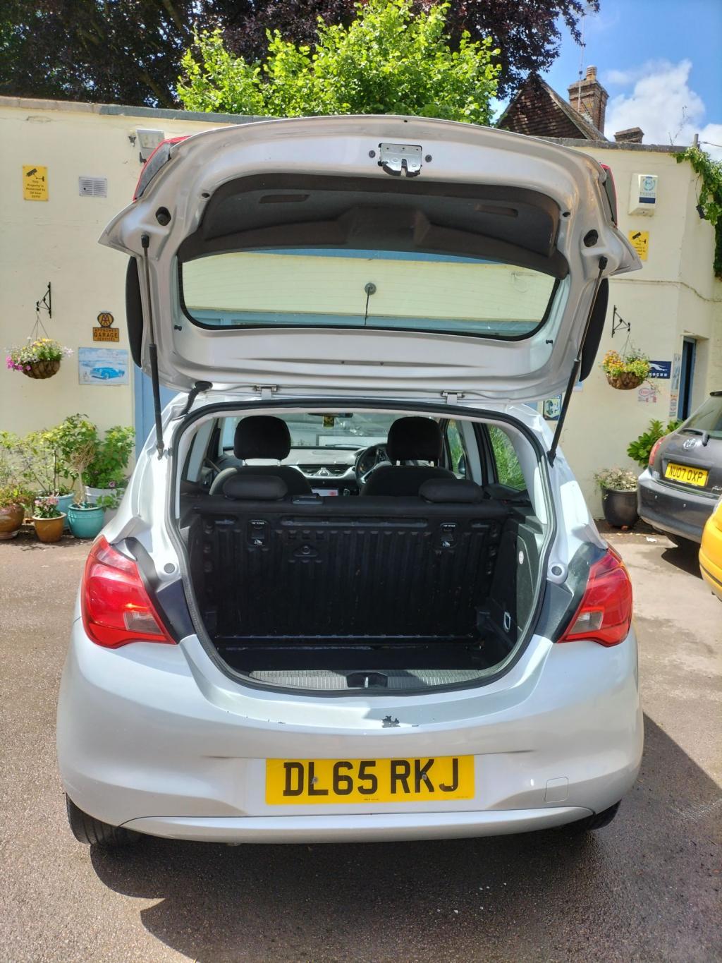 View VAUXHALL CORSA DESIGN