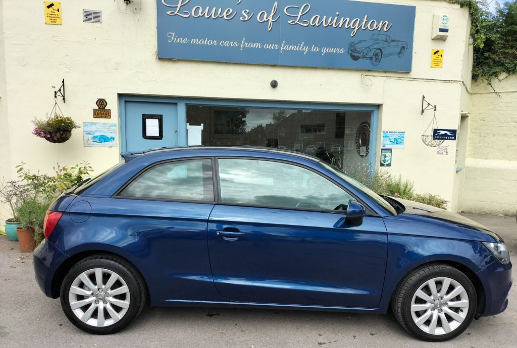 View AUDI A1 TDI SPORT