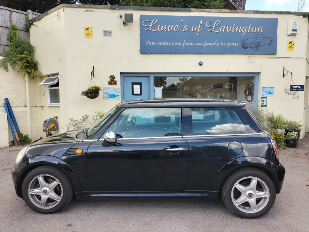 View MINI MINI COOPER