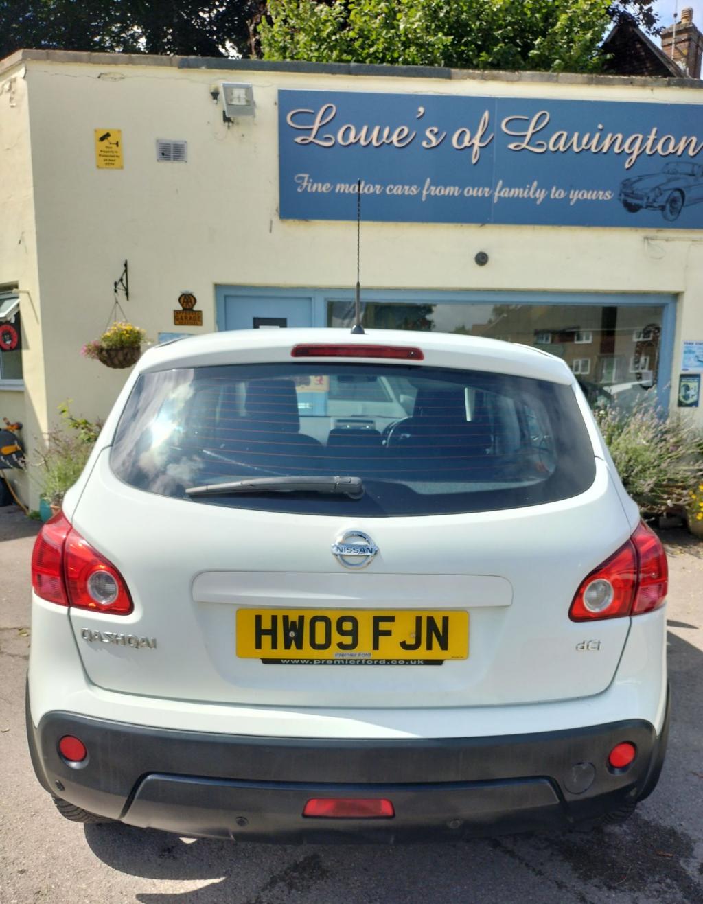 View NISSAN QASHQAI ACENTA DCI