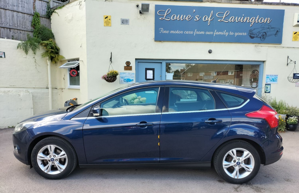 View FORD FOCUS ZETEC