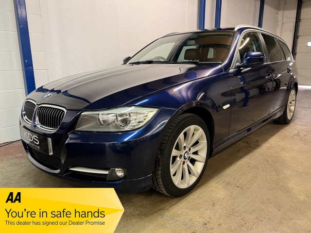 BMW 3 SERIES 320I EXCLUSIVE EDITION  TOURING. ULEZ Compliant