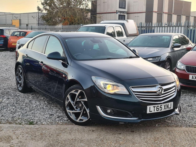 VAUXHALL INSIGNIA