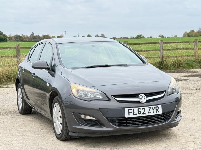 VAUXHALL ASTRA