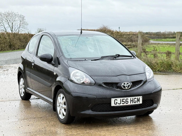 TOYOTA AYGO