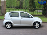 DAIHATSU SIRION