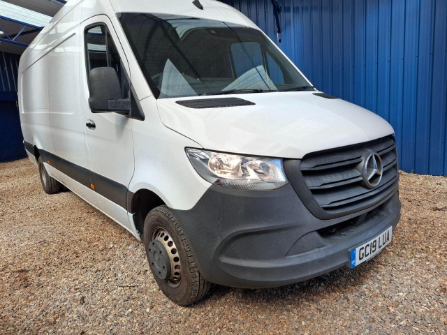 MERCEDES-BENZ SPRINTER