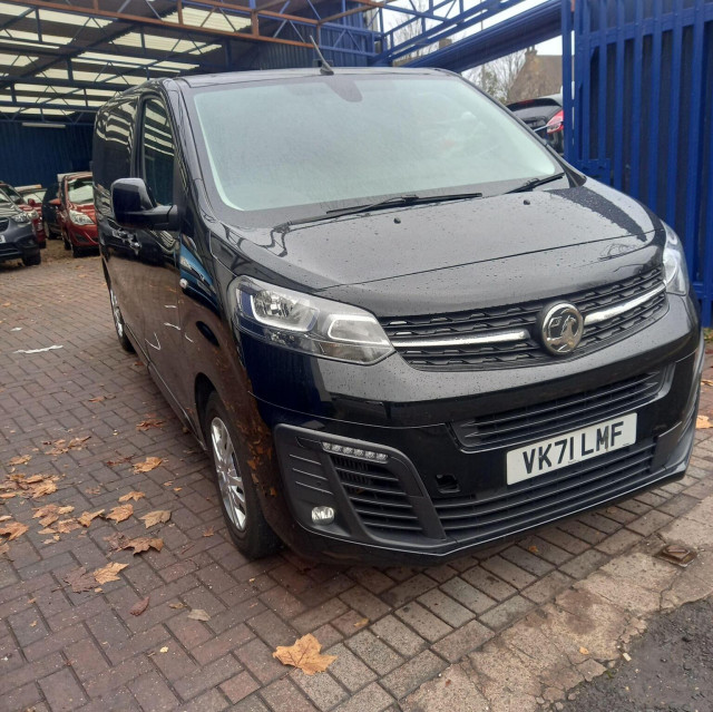 VAUXHALL VIVARO