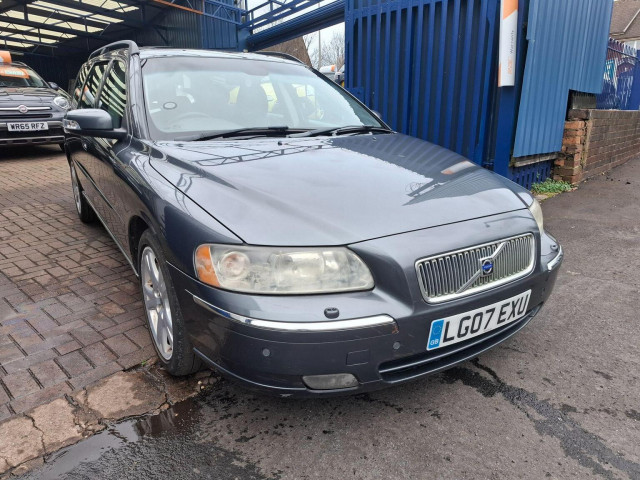 VOLVO V70