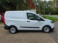 FORD TRANSIT COURIER