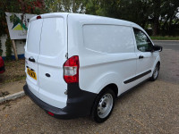 FORD TRANSIT COURIER