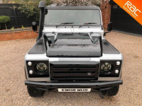 LAND ROVER DEFENDER 90