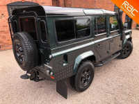 LAND ROVER DEFENDER 110