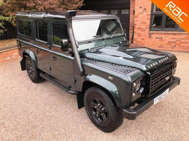 LAND ROVER DEFENDER 110