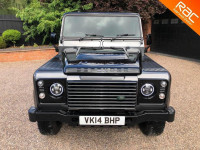 LAND ROVER DEFENDER 90