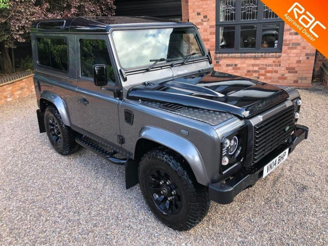 LAND ROVER DEFENDER 90