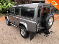 LAND ROVER DEFENDER 110