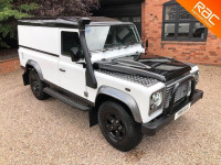 LAND ROVER DEFENDER 110