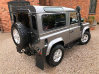 LAND ROVER DEFENDER 90