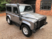 LAND ROVER DEFENDER 90