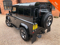 LAND ROVER DEFENDER 90