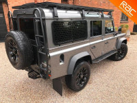 LAND ROVER DEFENDER 110