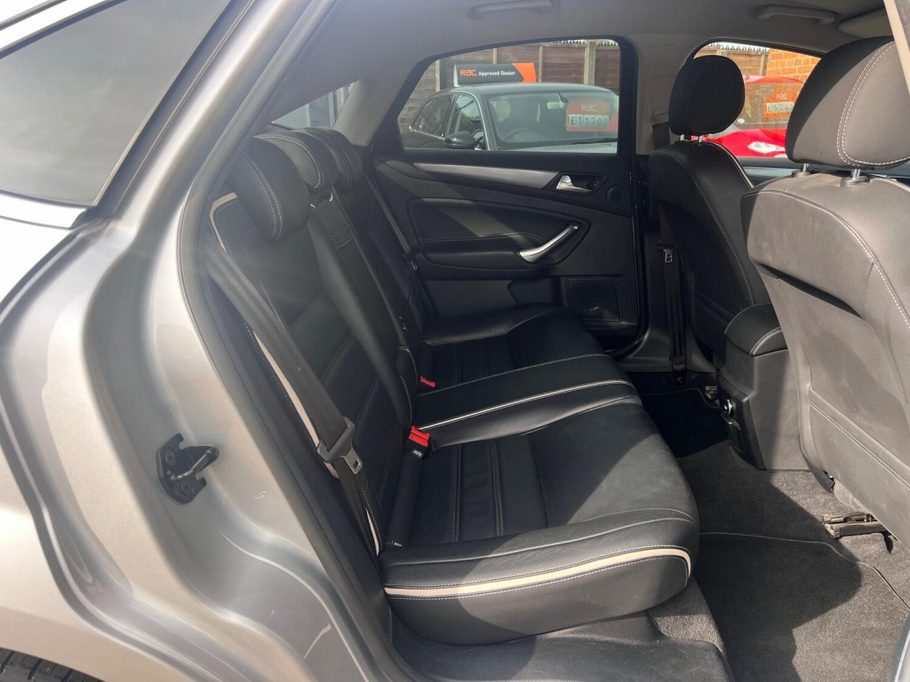 FORD MONDEO