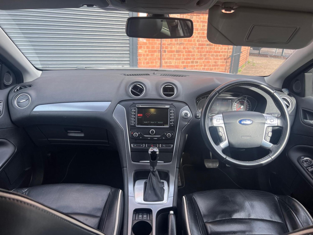 FORD MONDEO