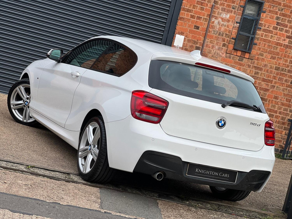 BMW 1 SERIES