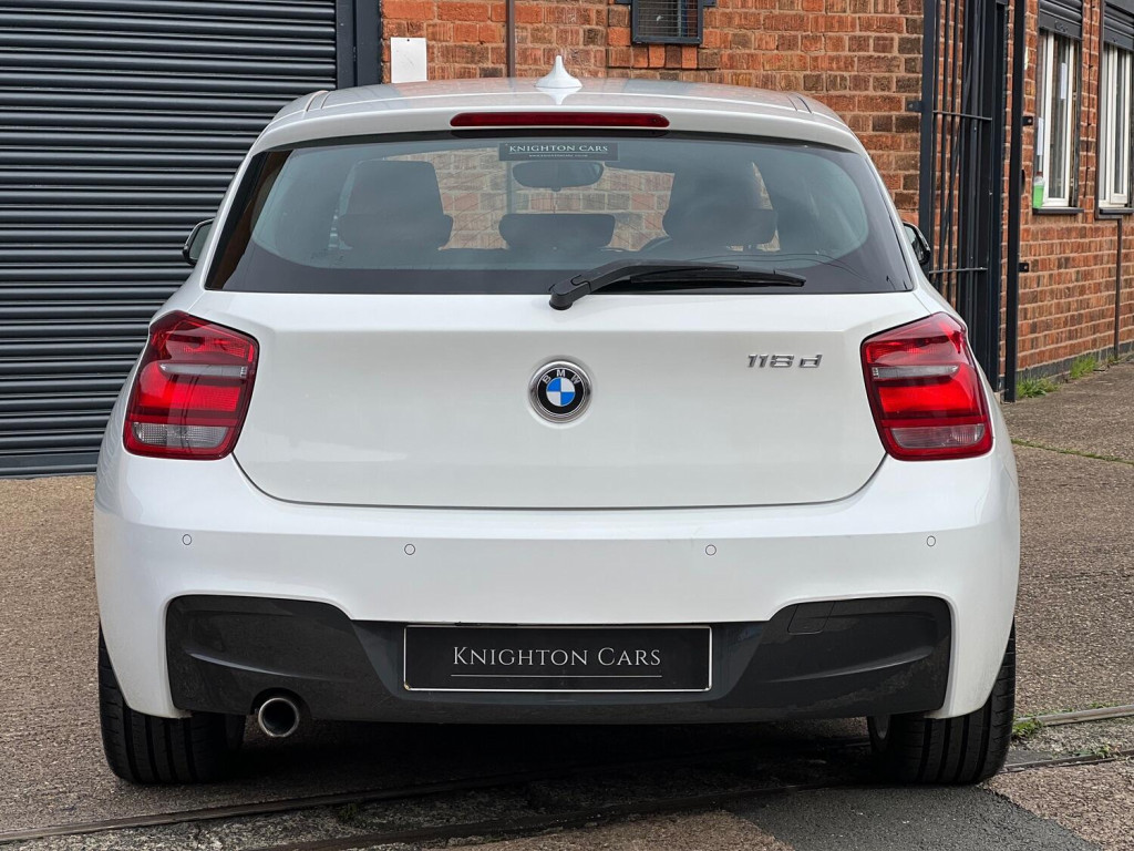 BMW 1 SERIES