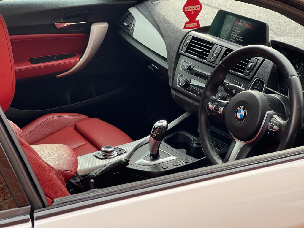 BMW 1 SERIES