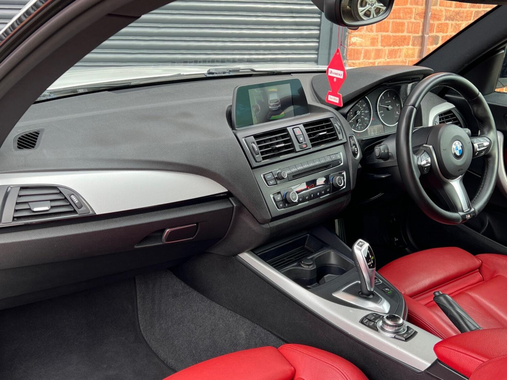 BMW 1 SERIES